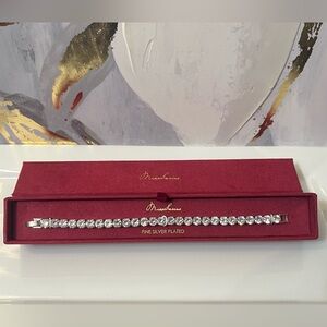🛍️NIB Mia Marine Silver Plated Bracelet with Sparkling Stones